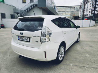 Toyota Prius + foto 4