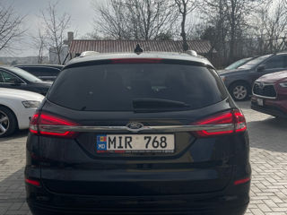 Ford Mondeo foto 5