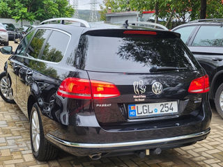 Volkswagen Passat foto 2