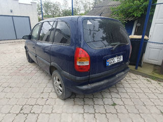 Opel Zafira foto 3