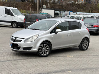 Opel Corsa foto 2