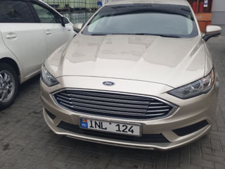 Ford Fusion foto 4