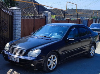 Mercedes C-Class фото 7