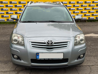 Toyota Avensis foto 2