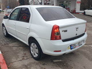 Dacia Logan foto 3