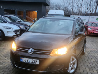 Volkswagen Touran foto 14