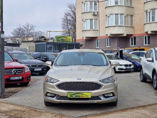 Ford Fusion foto 2