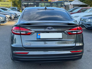 Ford Fusion foto 5