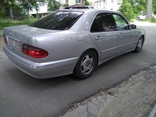 Mercedes E Class foto 6