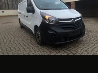 Opel Vivaro foto 2