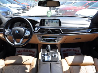 BMW 7 Series foto 10