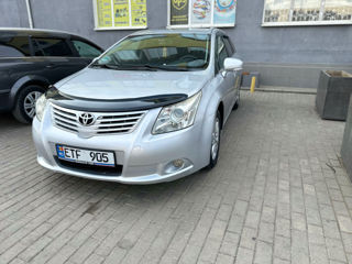 Toyota Avensis foto 2