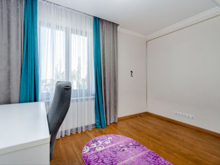 Apartament cu 3 camere, 103 m², Botanica, Chișinău foto 12