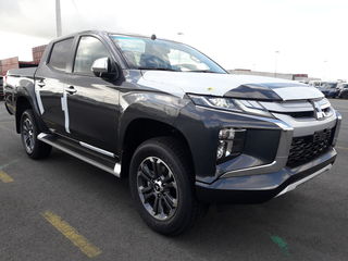 Mitsubishi L Series foto 3