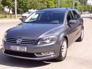 Volkswagen Passat foto 3