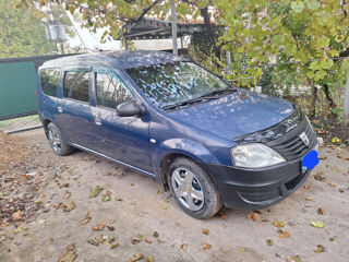 Dacia Logan foto 2