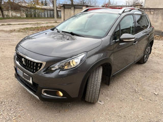 Peugeot 2008 foto 3