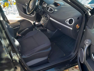 Renault Clio foto 5