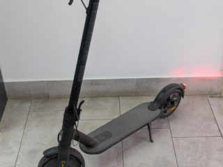 Xiaomi Electric Scooter Esential, Pret-3490 lei foto 1