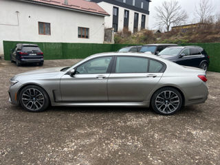 BMW 7 Series foto 7