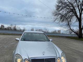 Mercedes E-Class foto 8