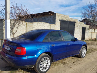 Audi A4 foto 2