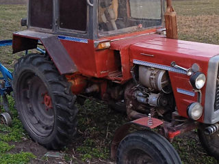 Vînd tractor foto 8