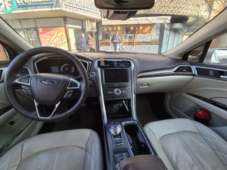 Ford Fusion foto 6