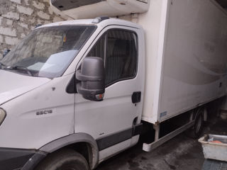 Se vinde butcă frigider Iveco Deily 2005 foto 4