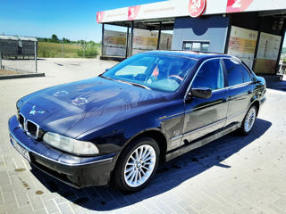 BMW 5 Series foto 6