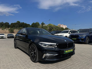 BMW 5 Series foto 3