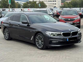 BMW 5 Series foto 5