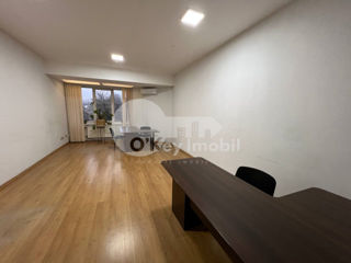 Oficiu cu o suprafață de 32 mp, Centru, 450 € foto 4