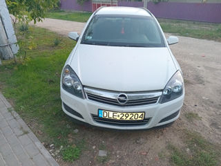 Opel Astra foto 1