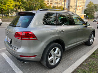 Volkswagen Touareg foto 5