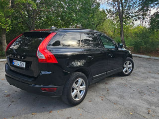 Volvo XC60 foto 2