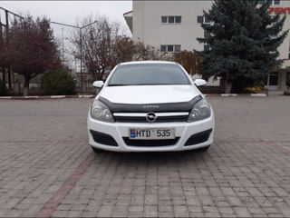 Opel Astra foto 2