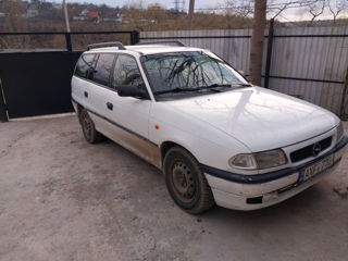 Opel Astra foto 1