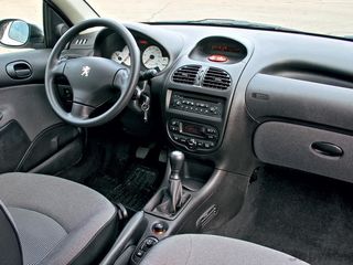 Peugeot 206 foto 1