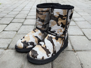 UGG Rowland Boots. Размер 37. Оригинал. В отличном состоянии. foto 3