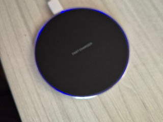 Se vinde! Încărcătorul wireless! foto 2