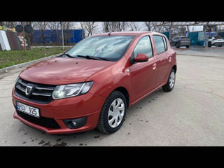 Dacia Sandero foto 2