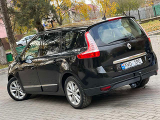 Renault Grand Scenic foto 2