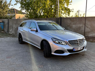 Mercedes E-Class foto 1