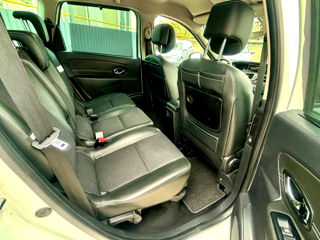 Renault Grand Scenic foto 13