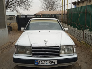 Mercedes Series (W124)