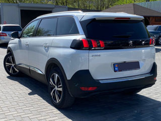 Peugeot 5008 foto 3