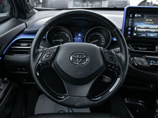 Toyota C-HR foto 11