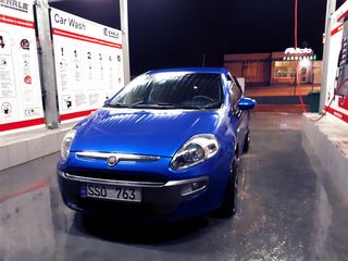 Fiat Grande Punto foto 2