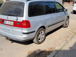 Volkswagen Sharan foto 3